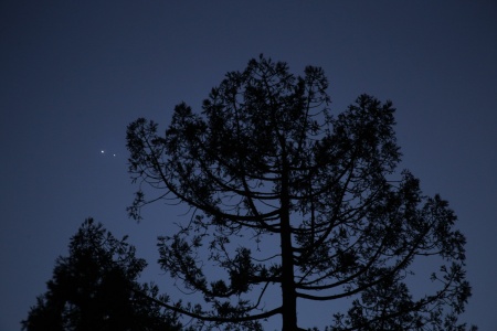 Conjunction of Jupiter and Saturn
Berkeley, California
7:00pm, Dec 22