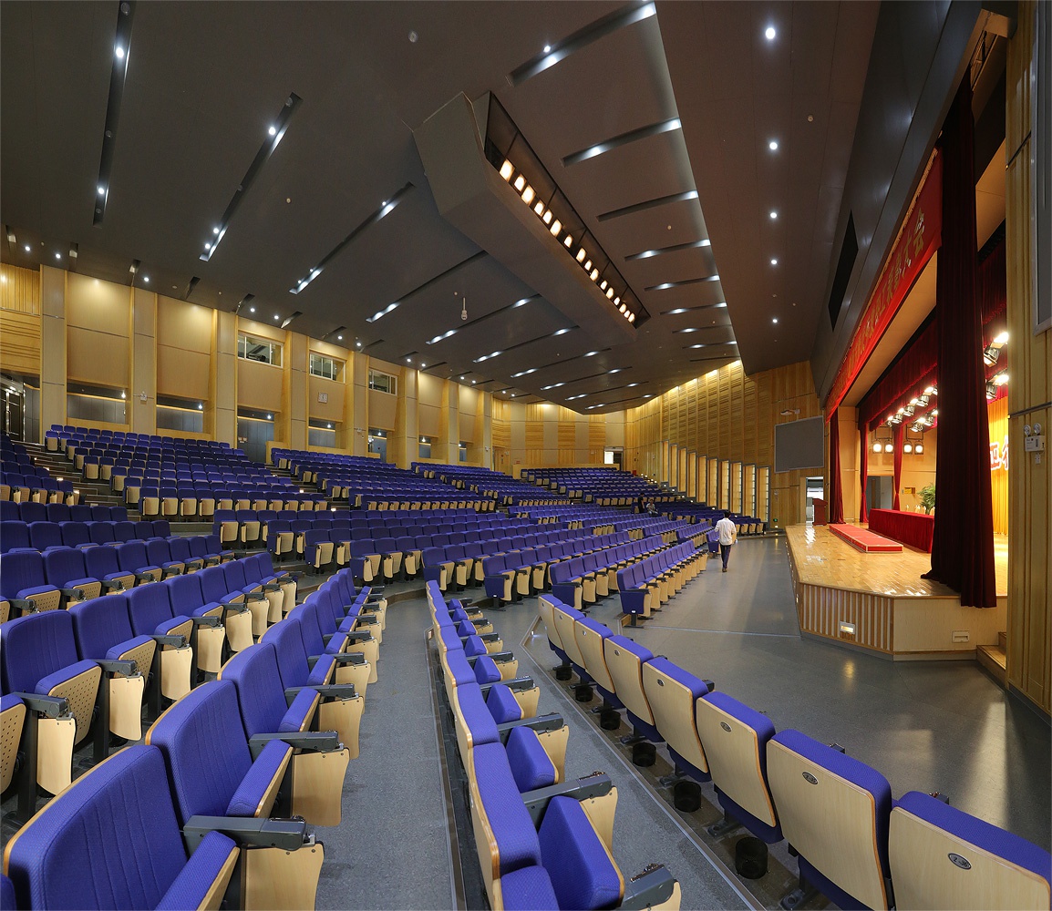bill-hocker-auditorium-peizheng-college-guangzhou-china-2017