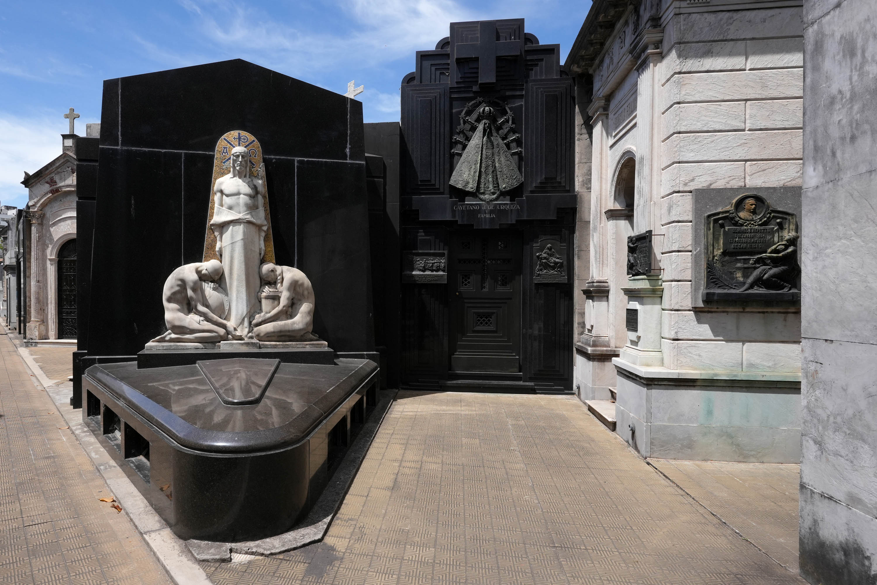 bill-hocker-recoleta-cemetery-buenos-aires-argentina-2024