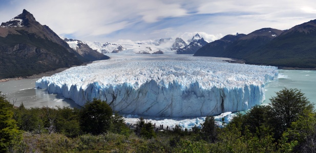 Perito Moreno Glacier
Los Glaciares National Park
Patagonia, Argentina