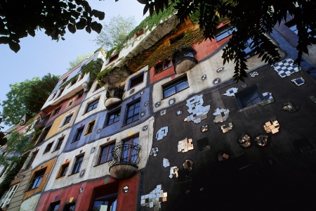 Hundertwasser Haus
Vienna, Austria