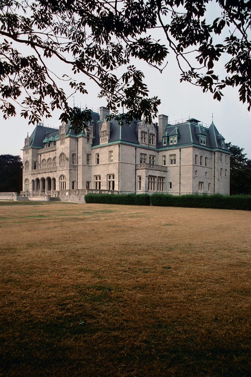 bill-hocker-anonymous-cottage-newport-rhode-island-1980
