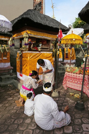 210 Day Ceremony
Jimbaran
Bali, Indonesia