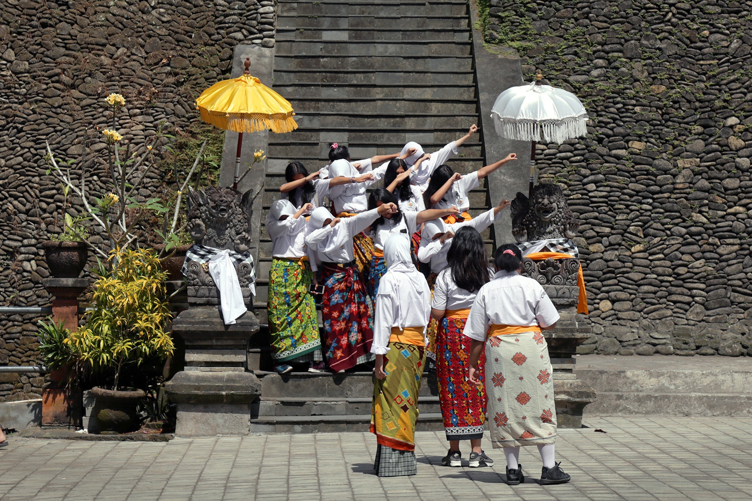 bill-hocker-pura-tirta-empul-temple-bali-indonesia-2016