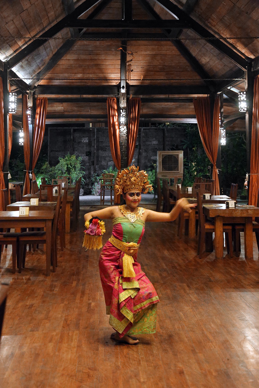 bill-hocker-hotel-puri-bambu-jimbaran-bali-indonesia-2016