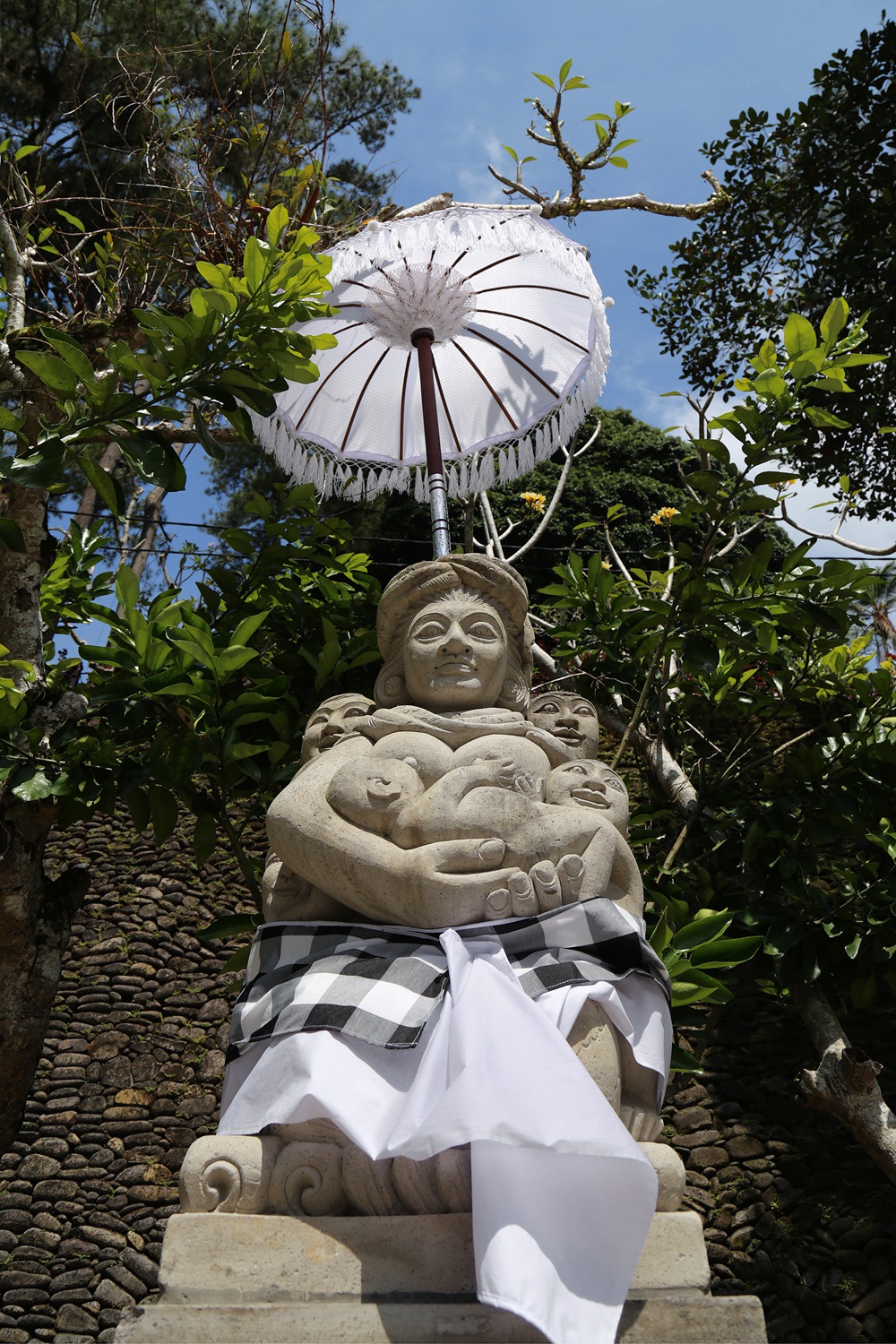bill-hocker-pura-tirta-empul-temple-bali-indonesia-2016