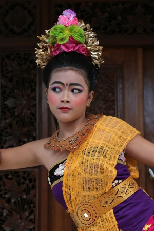 Dancer
Near Ubud
Bali, Indonesia