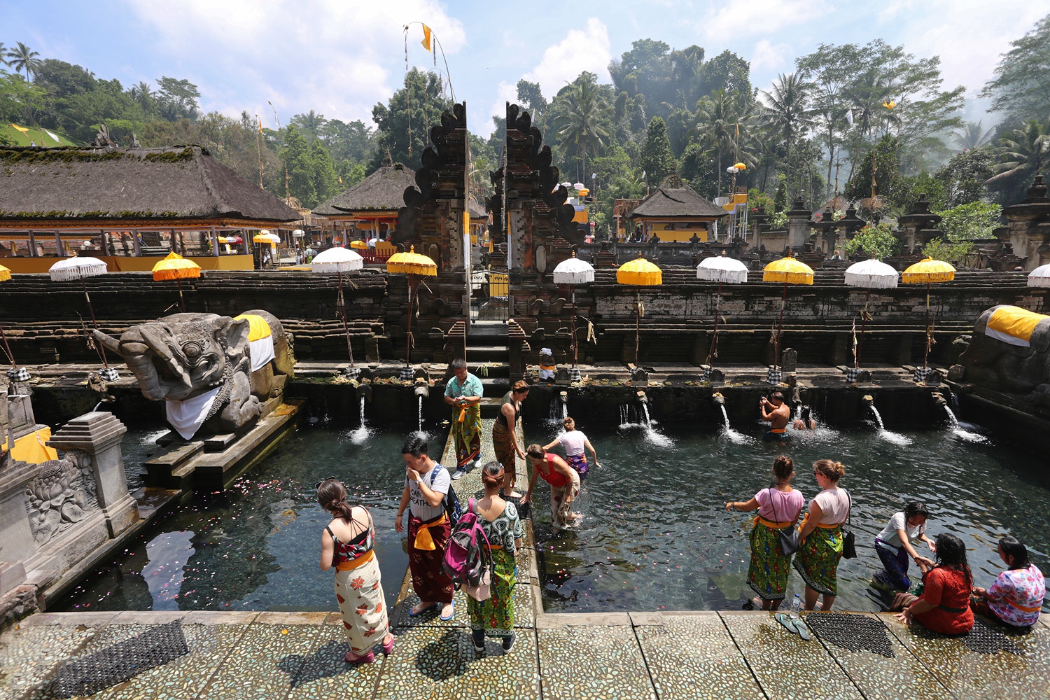 bill-hocker-pura-tirta-empul-temple-bali-indonesia-2016