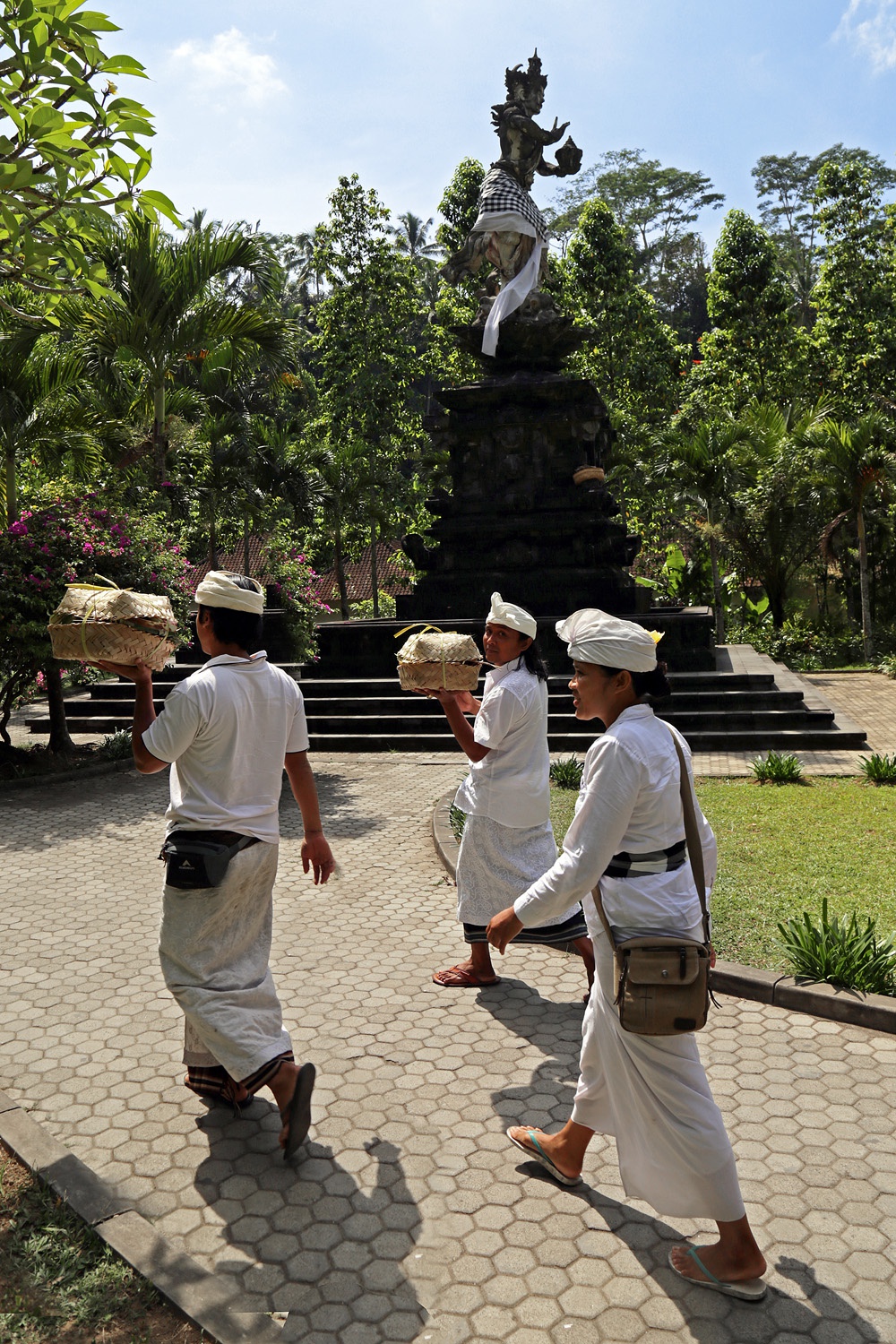 bill-hocker-pura-tirta-empul-temple-bali-indonesia-2016