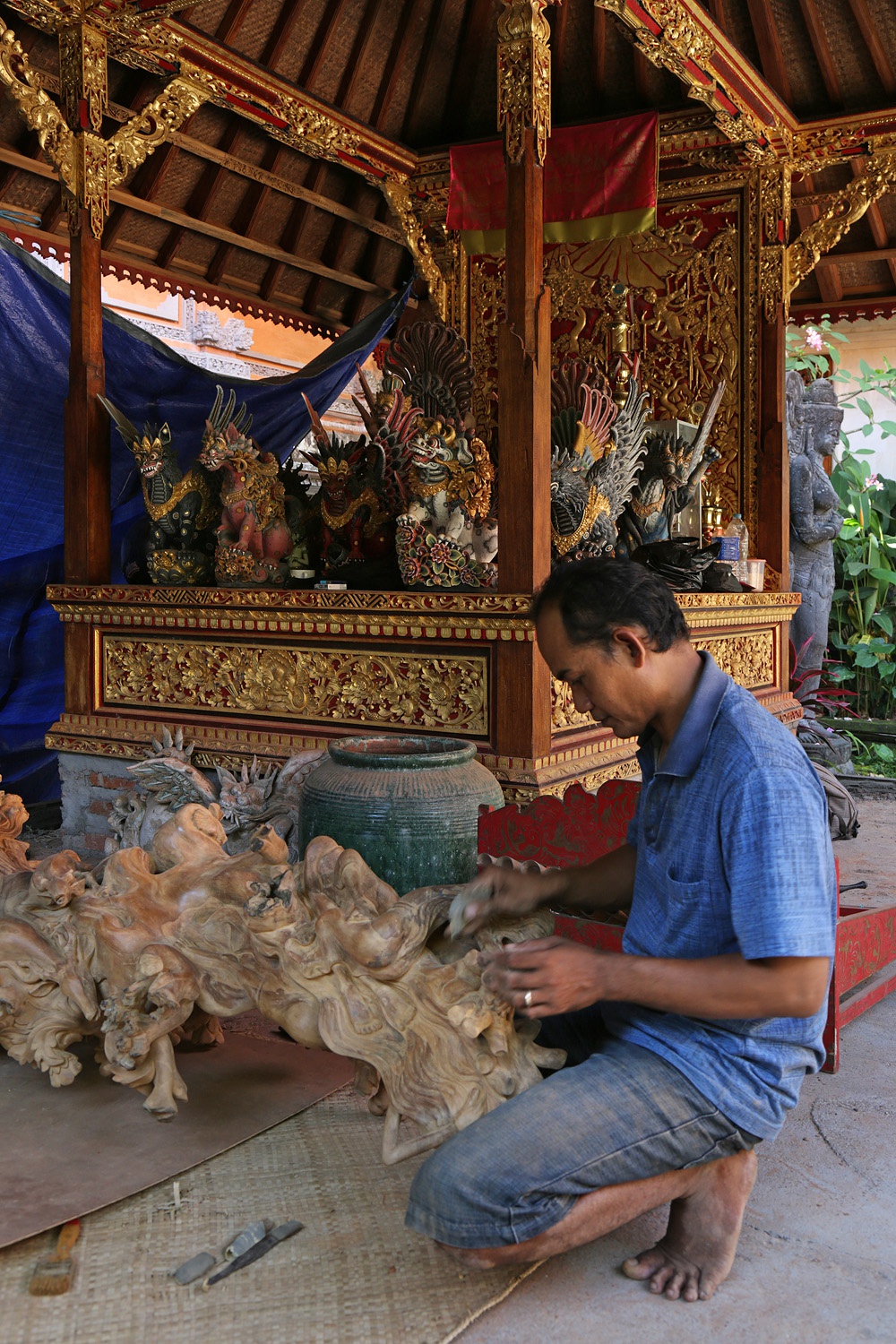 bill-hocker-hotel-shrine-ubud-bali-indonesia-2016