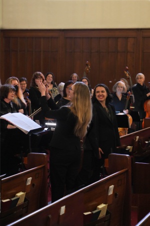 Julia Morris, Music Director Berkeley Women's Chorus
Berkeley Women's Chorus
CWO 40th Anniversery Concert
Oakland, California