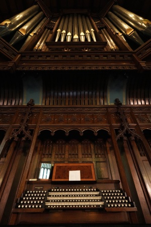 Organ
First Presbyterian Church
Oakland, California
