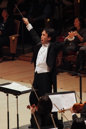 Conductor Jindong Cai
Bing Concerty Hall
Palo Alto, California