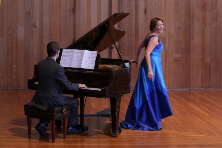 Carrie Hennessey, Soprano
Jason Sherbundy
Berkeley, California