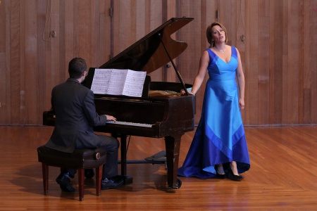 Carrie Hennessey, Soprano
Jason Sherbundy
Berkeley, California