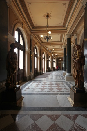Entry
Rudolfinum
Prague, Czech Republic