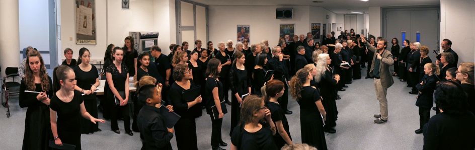 Lining Up
Hegel Saal
Stuttgart, Germany