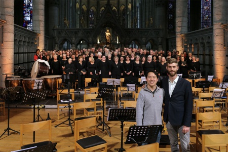 Ming Luke, Eric Choate, conductors
BCCO Chorus
St. Martin's Cathedral
Ypres,  Belgium
