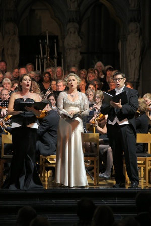 Carrie Hennessey, Megan Berti, Brian Thorsett
St. Martin's Cathedral
Ypres, Belgium
