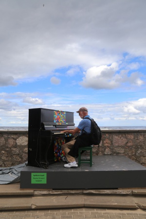Rick Diamond
on the beach
Jurmala, Latvia