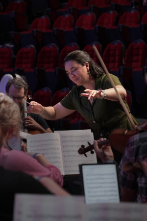 Conductor Samantha Burgess
BCCO France Concert Tour
Halle aux Grains
Blois, France