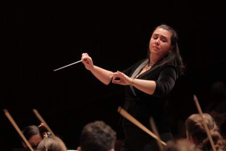 Samantha Burgess, Assistant COnductor
BCCO Winter 2022 Concert
Hertz Hall, UC Berkeley
Berkeley, California