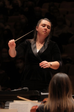 Samantha Burgess, Assistant Conductor
BCCO Winter 2022 Concert
Hertz Hall, UC Berkeley
Berkeley, California
