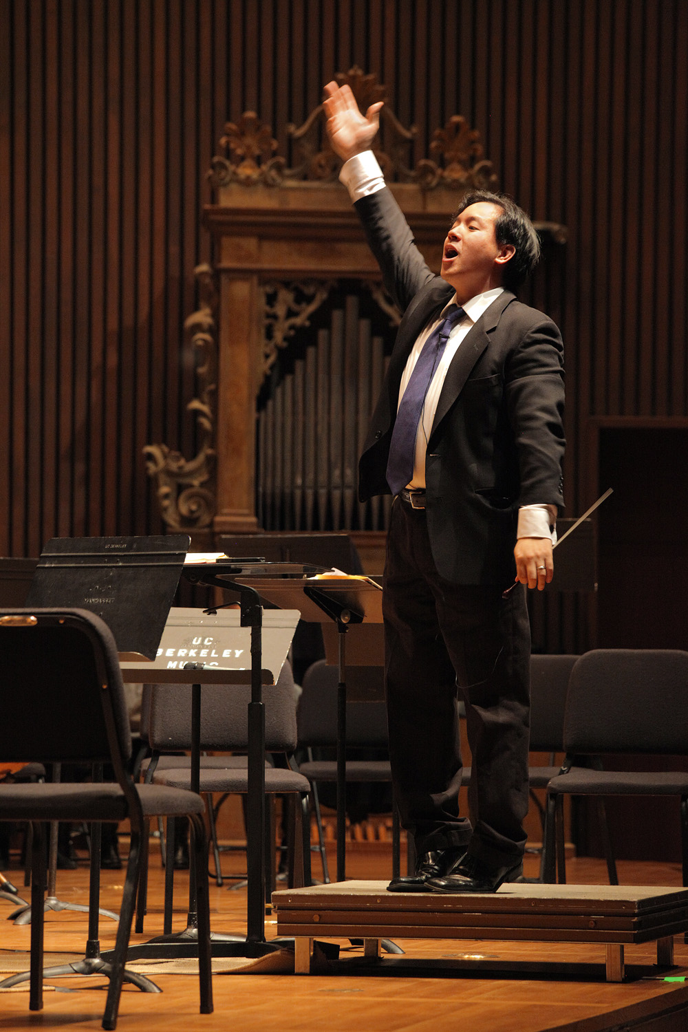 bill-hocker-ming-luke-berkeley-community-chorus-&-orchestra-2012