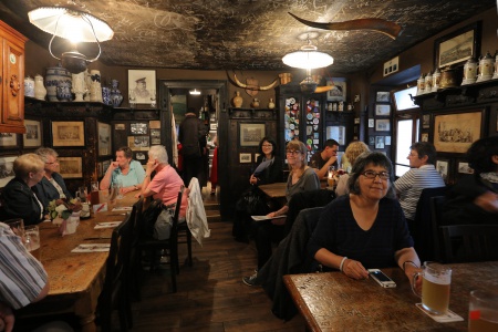 Chorus Members
Zum Roten Ochsen
Heidelberg, Germany