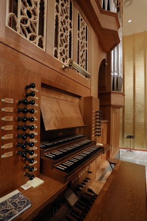 Organ
Hertz Hall, UC Berkeley
Berkeley, California