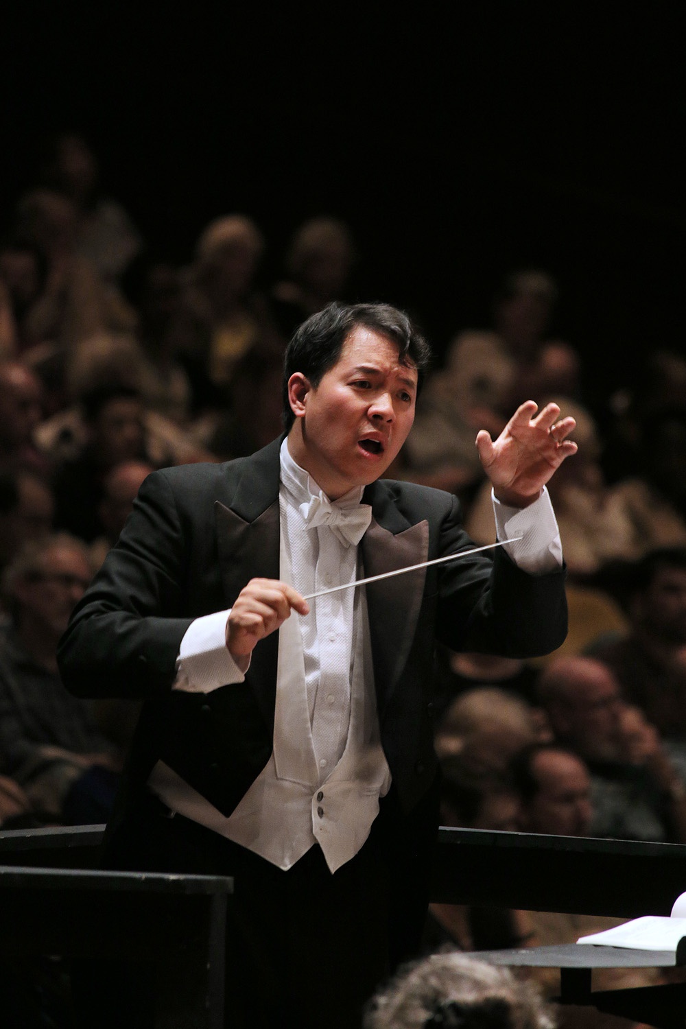 bill-hocker-ming-luke-conductor-bcco-spring-concert-hertz-hall-berkeley-california-2015