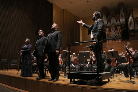 Gabriela Solis, mezzo-soprano
Brian Thorsett, tenor
Nikolas Nackley, baritone
BCCO Spring Concert
Hertz Hall
Berkeley, California