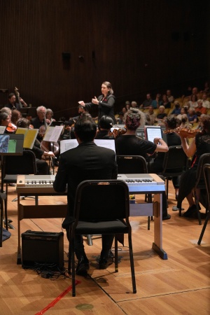 Ming Plays the Harp
BCCO Spring Concert
Hertz Hall, UC Berkeley
Berkeley, California