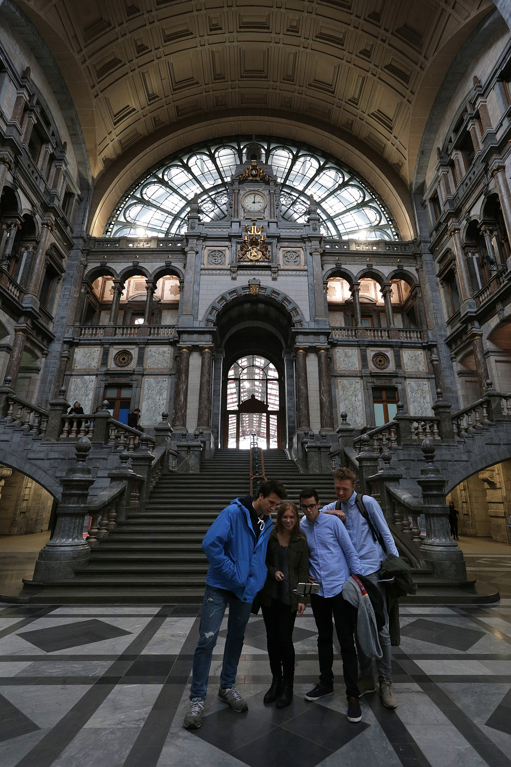 bill-hocker-antwerp-station-antwerp-belgium-2016