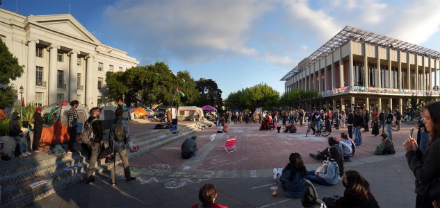 Gaza Protest
Sproul Plaza, UC Berkeley
Berkeley, California