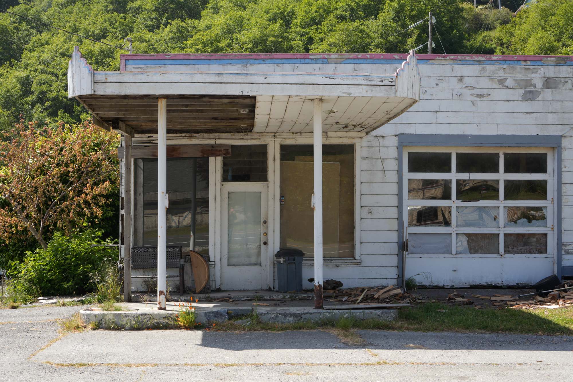 bill-hocker-gas-station-orick-california-24