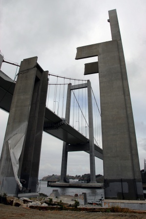 Old Bridge pylon
Crockett, California