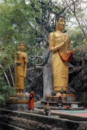?? Shrine
Phnom Sampow, Cambodia