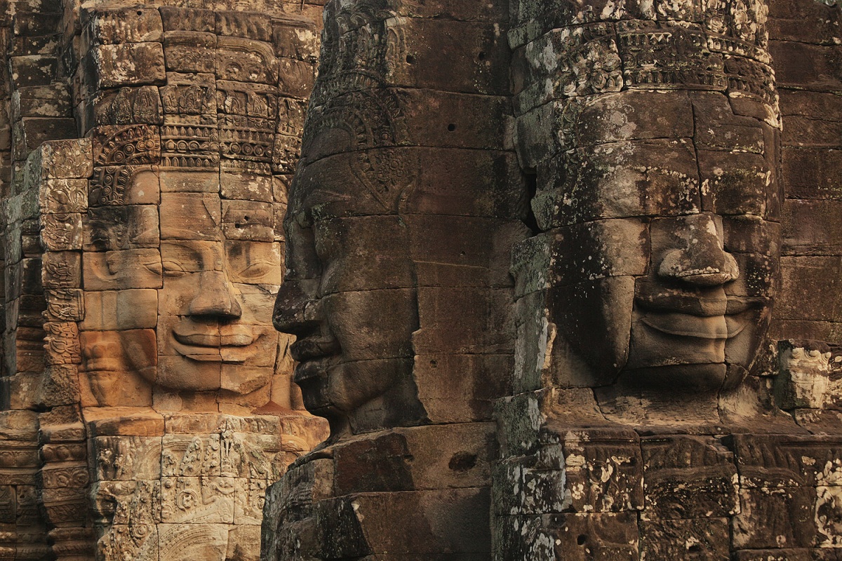 bill-hocker-bayon-faces-angkor-thom-angkor-cambodia-2010