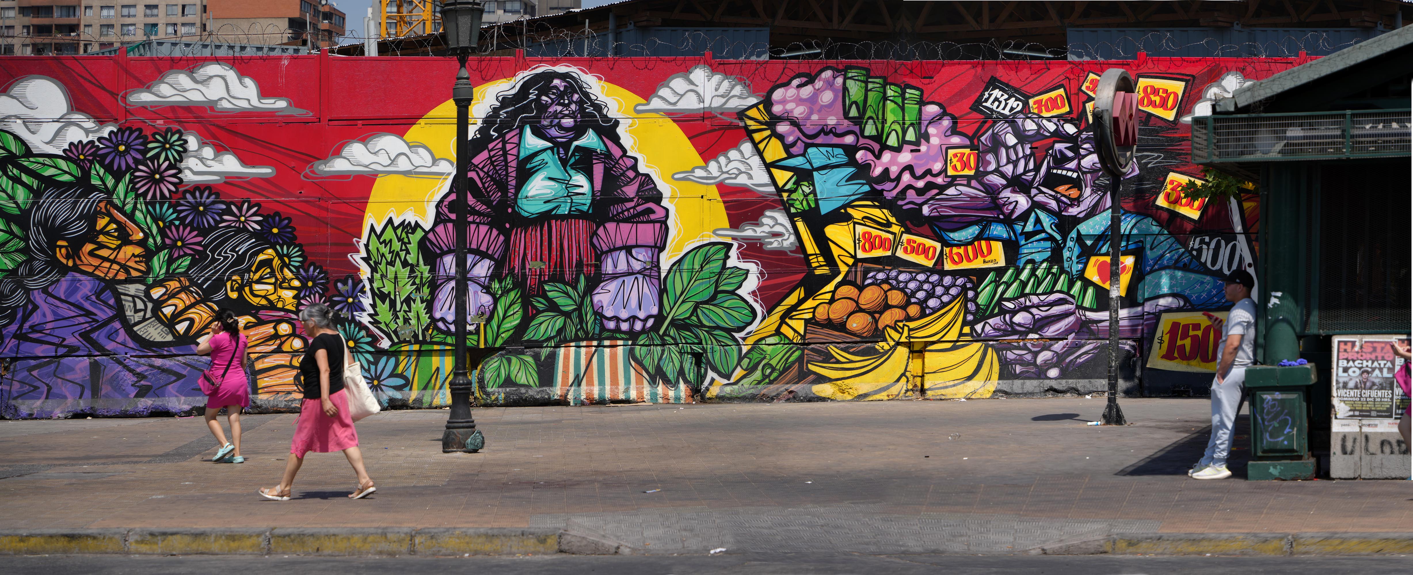 bill-hocker-near-the-mercado-central-santiagochile-2024