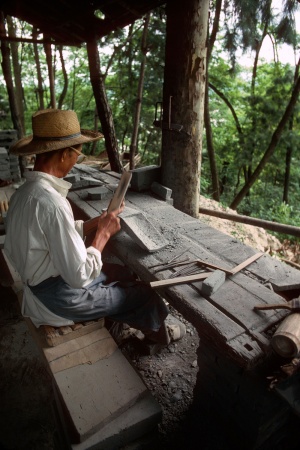 Stone Carver
Sie Sen Museum
Anhui, China