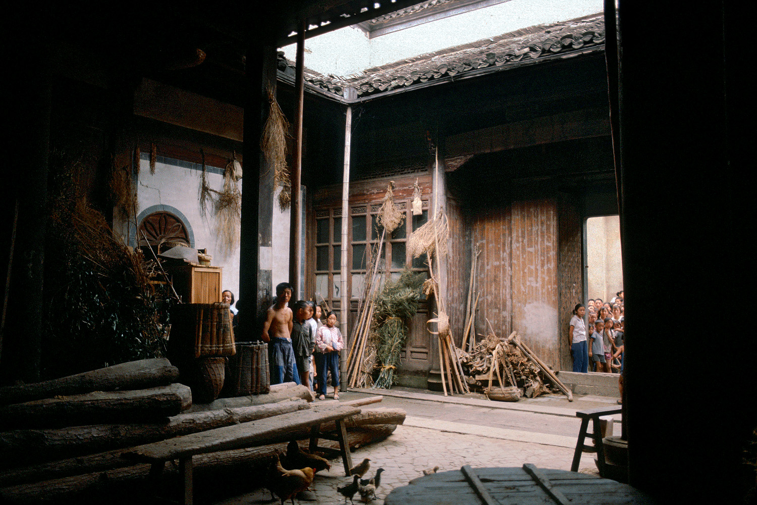 bill-hocker-tungxi-sen-anhui-china-(mui-ho-photo)-1981