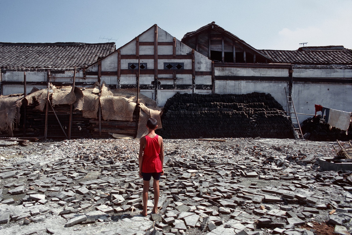 bill-hocker-demolition-chengdu-sichuanchina-1981