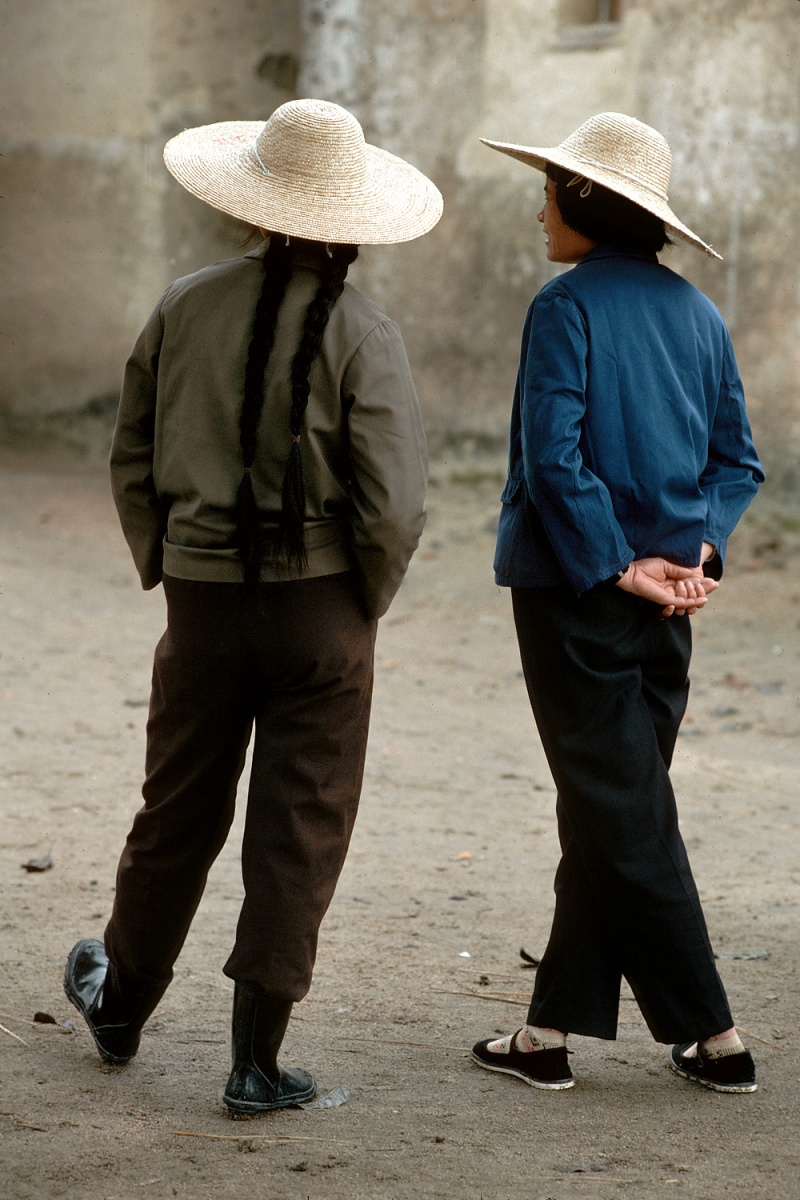 bill-hocker-commune-fashion-near-fushan-china-1979
