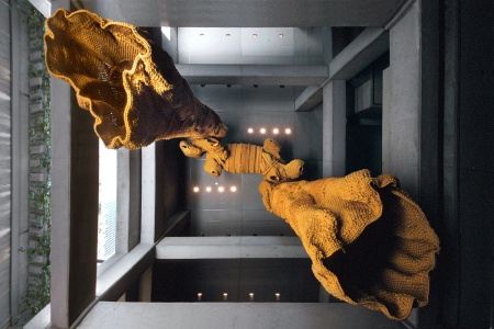 Barbara Shawcroft, textiel artist
Yellow Legs
Embarcadero Center
San Francisco, California