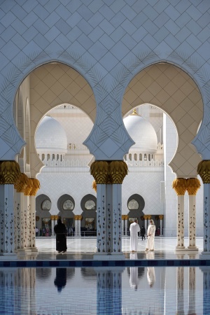 Sheikh Zayed Grand Mosque
Abu Dhabi, UAE