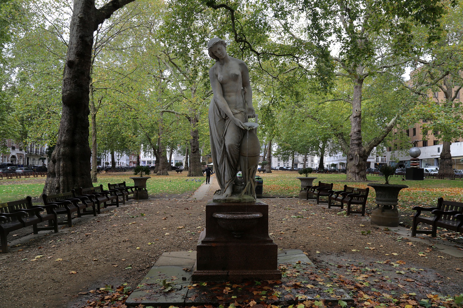 bill-hocker-berkeley-square-london-england-2017