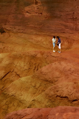 	Clay
Rousillion, France