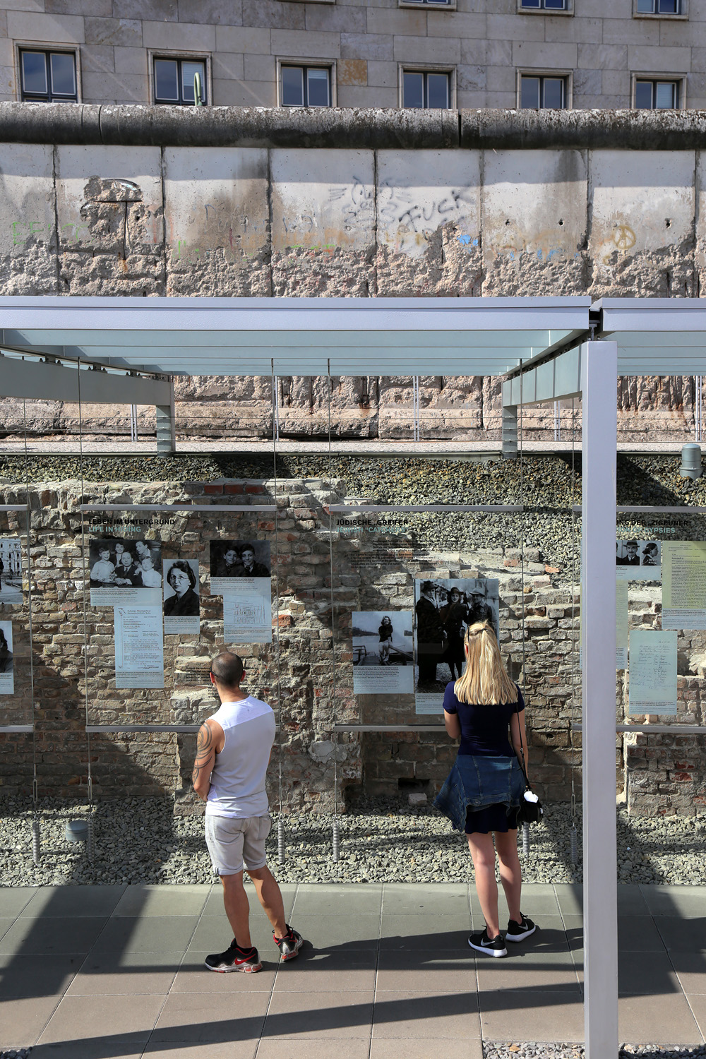 bill-hocker-the-wall-museum-on-the-gestapo-site-berlin-germany-2016