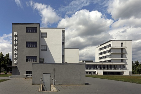 Bauhaus
Dessau, Germany